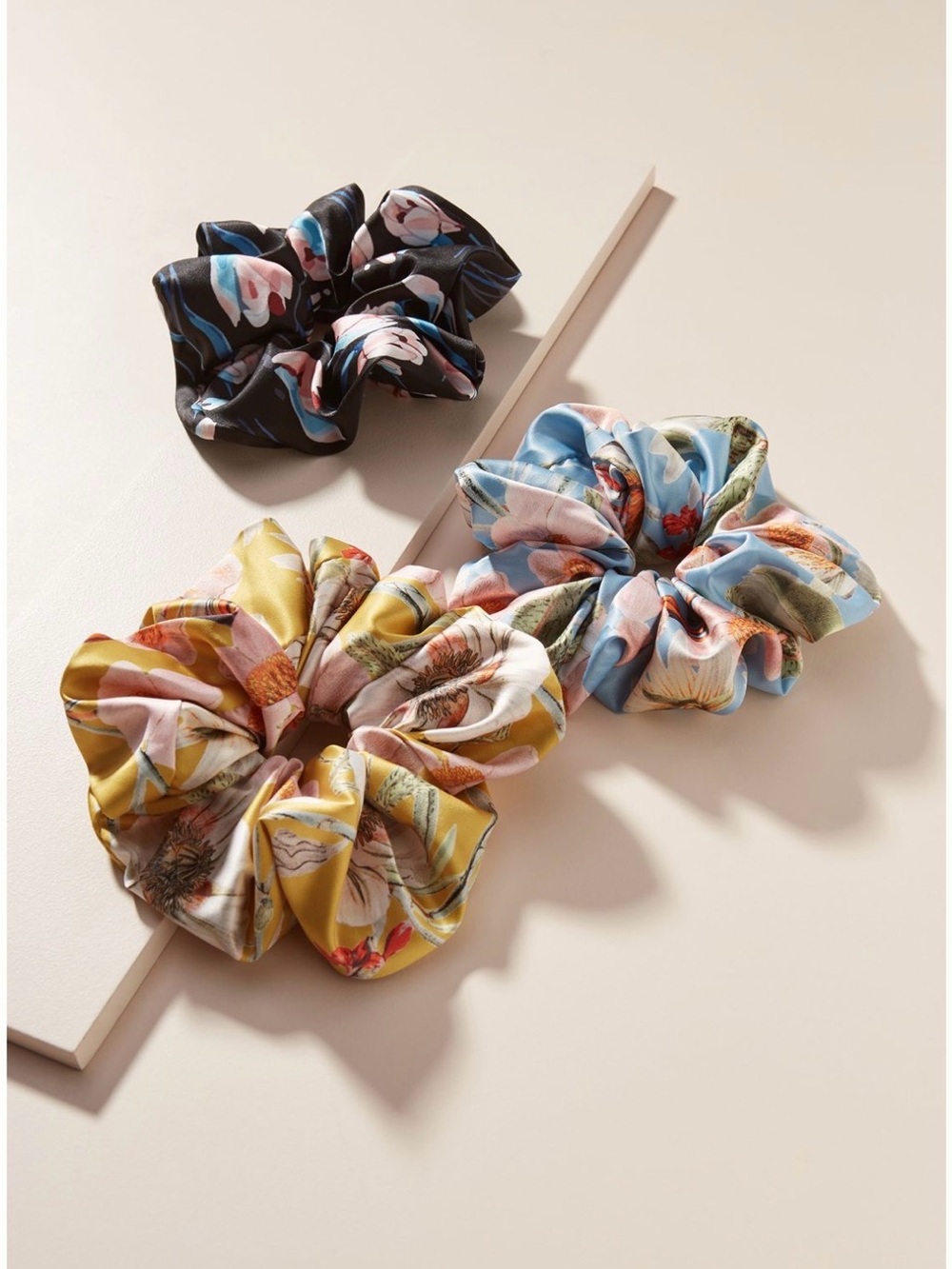 Anthropologie Avery Floral Silkie Scrunchie Set Blue, Yellow, Black - Picture 1 of 6